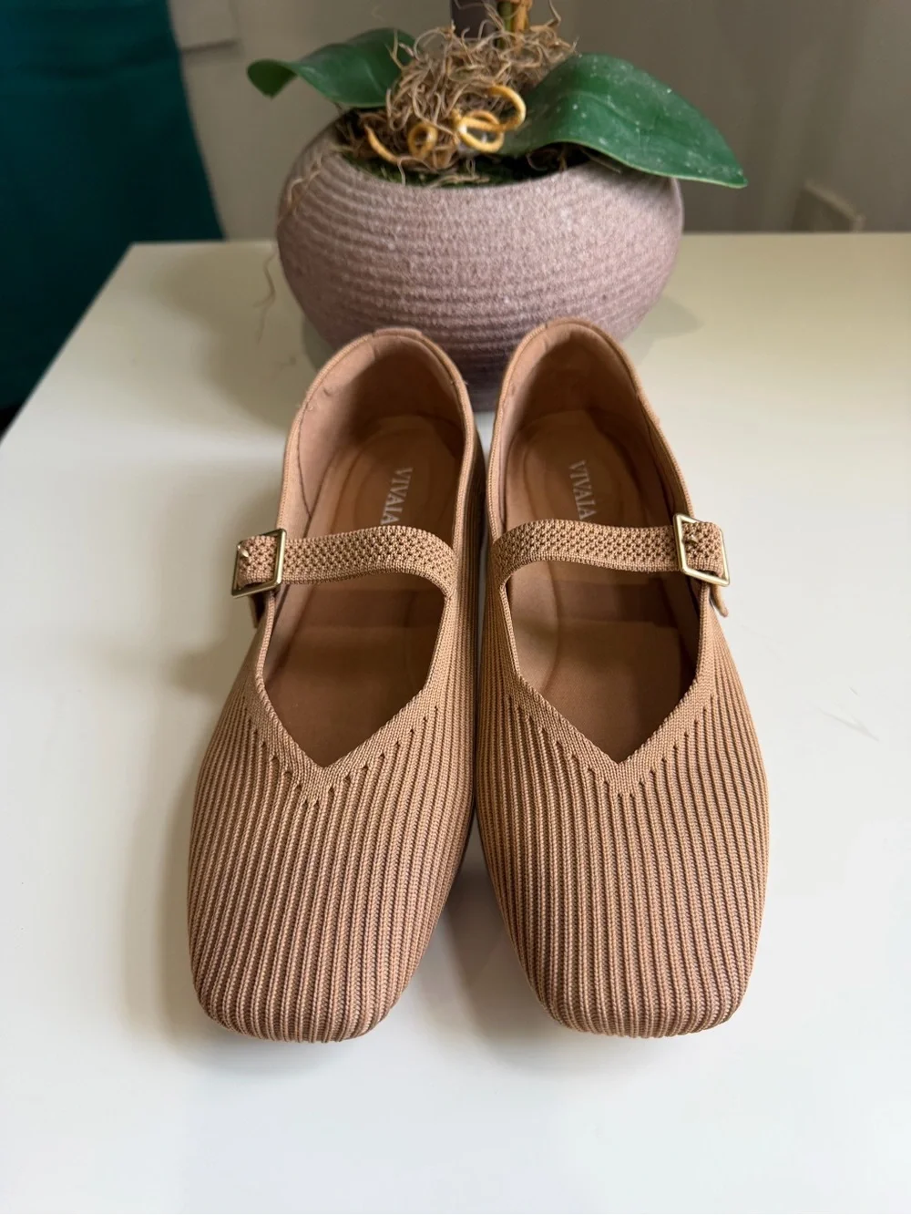 VIVAIA Margot Mary Jane Square Toe Flats - Nutmeg / Beige (Size EU 37 / US 6.5)